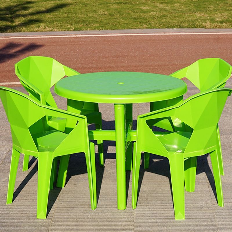 Contemporary Plastic Frame Patio Table Outdoor Round Dining Table