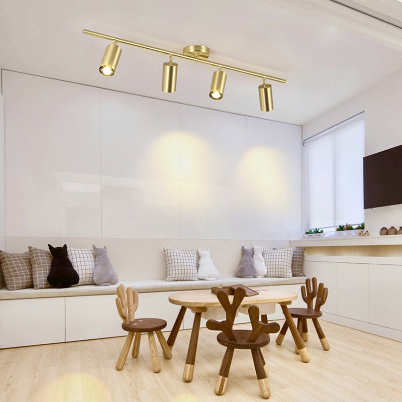 Luz de pista nórdica montada en superficie en sala de estar dorada, tienda de ropa para el hogar, iluminación comercial semimontada
