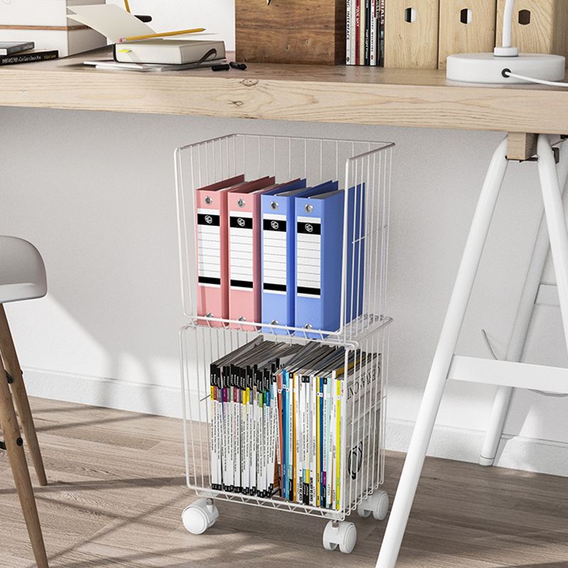 Libreria geometrica industriale in metallo chiuso indietro con ruote