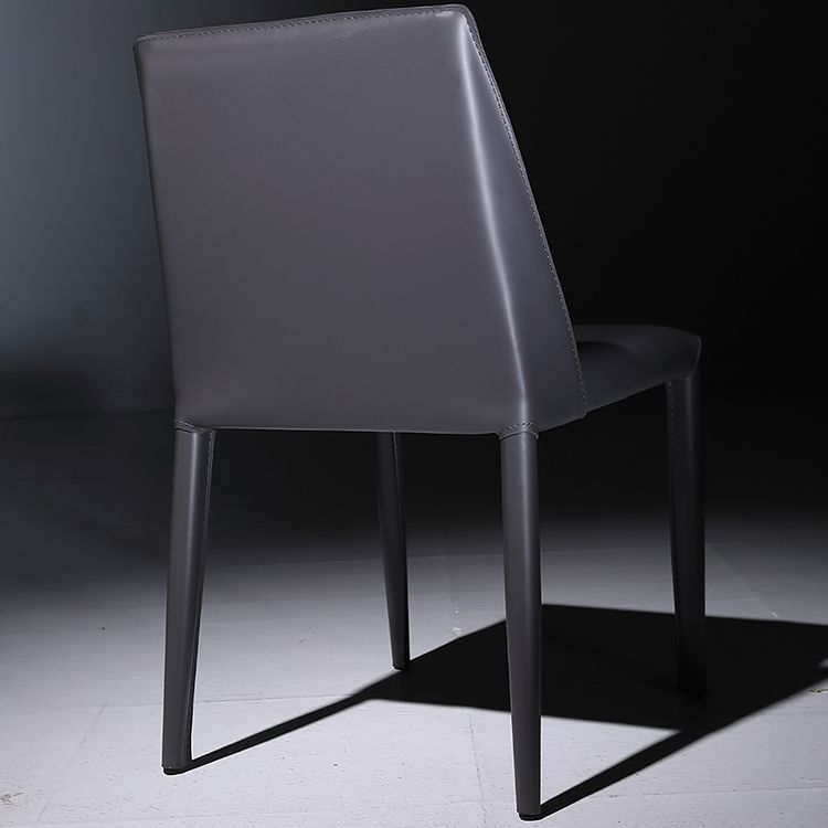 Silla de comedor de cuero moderna, silla lateral de metal sin brazos para uso doméstico