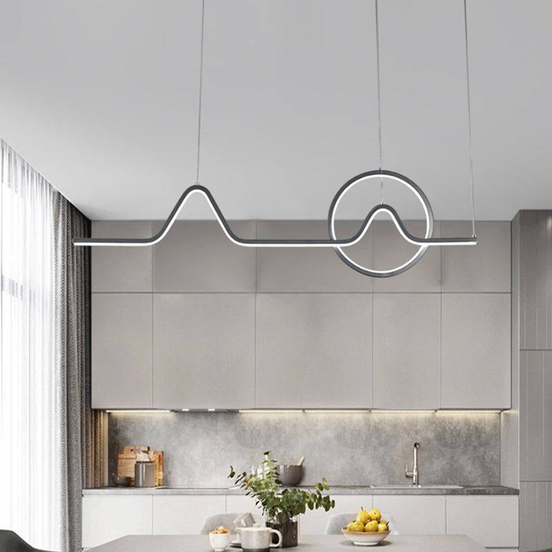 Éclairage d'île en métal moderne en forme d'île de forme linéaire