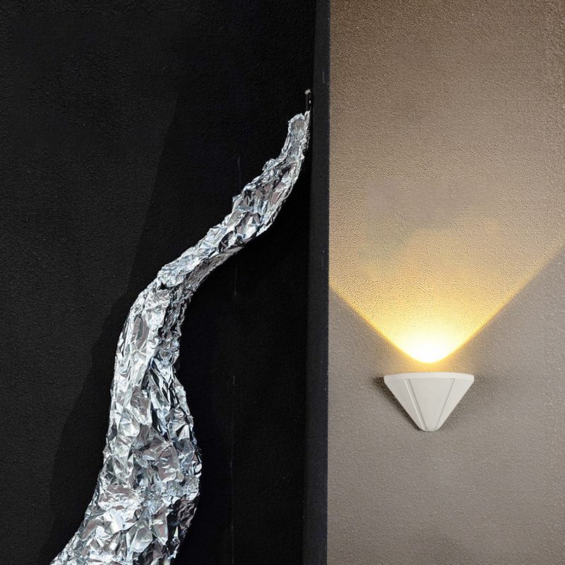 Modern Style Triangle Wall Sconce Metal 1 Light Sconces for Outdoor
