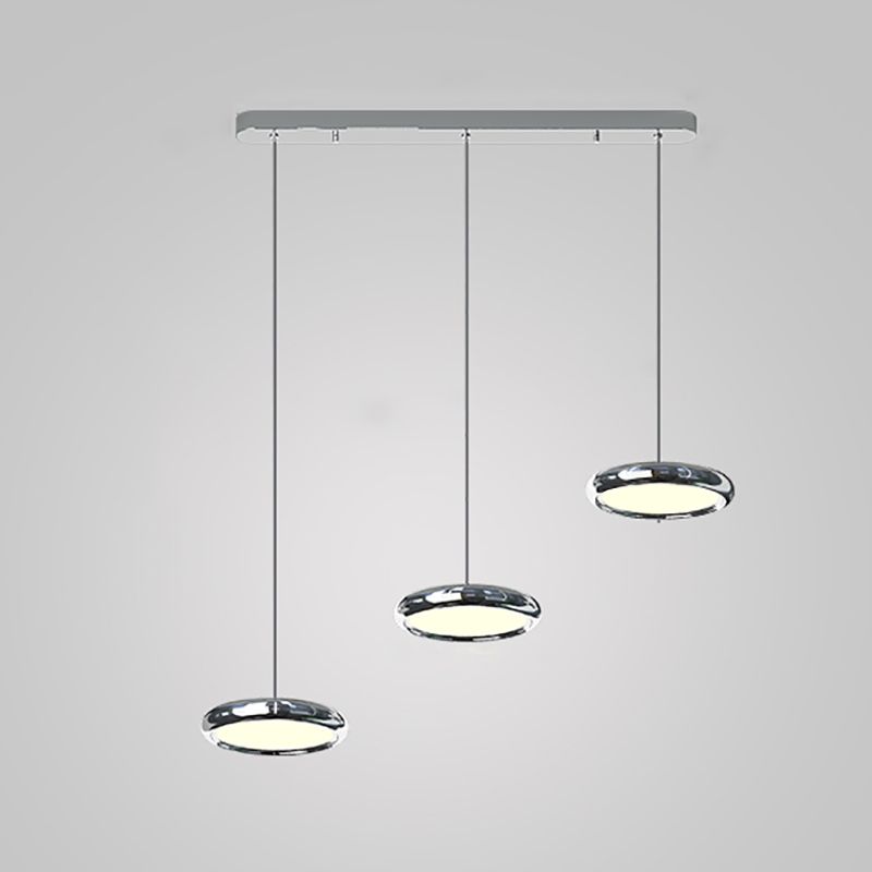Lumières de suspension moderne à argent rond avec de l'ombre en acrylique blanc