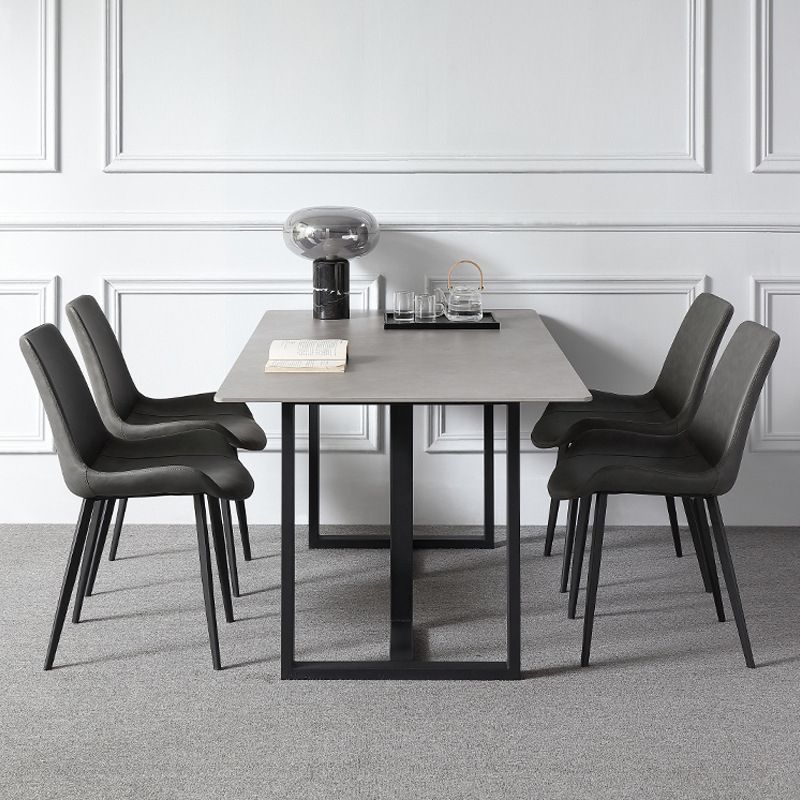 Industriële eettafel gesinterde stenen tafel met zwart dubbele voetstuk voor eetkamer