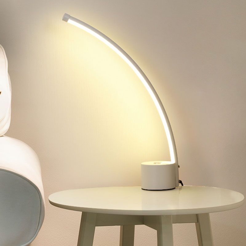 Einfachheitstil Nachttisch Lampe Metall Schlafzimmer LED-Tischleuchte