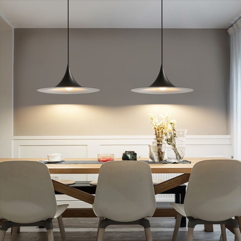 Zeitgenössischer Kegel Schatten hängend hängendes 1-Licht-Café-Café-Esszimmer-Anhängerlampe