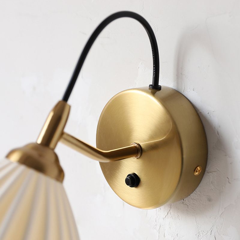 Industrial Wall Sconce Flower Shape Wall Light with Glass Shade for Living Room