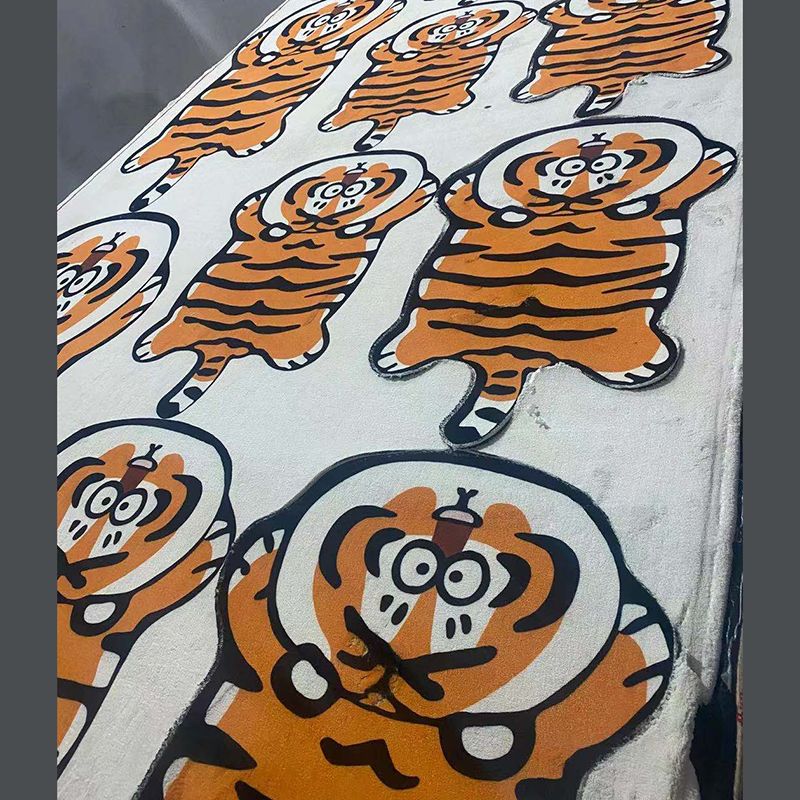 Orange Tiger Pattern Area Rug Polyester Area Carpet Non-Slip Backing Rug for Living Room