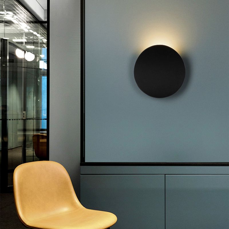 Metal Round Shade Wall Sconce Modern Style 1-Light Wall Mounted Light