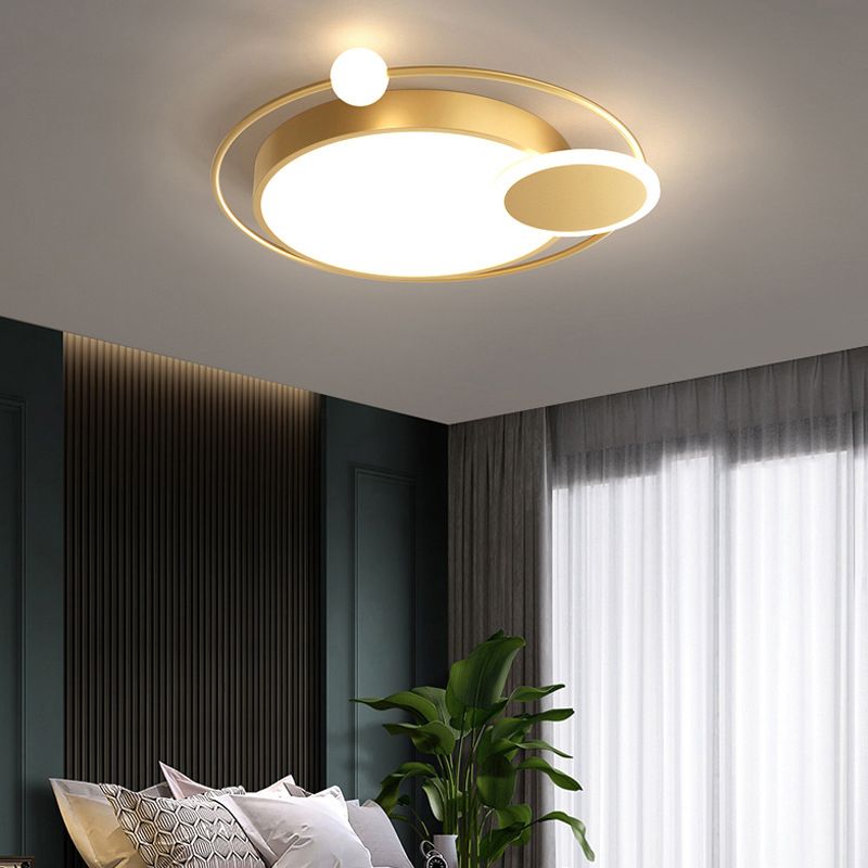 3-Lights Circles Flush Ceiling Light Fixture Modern Style Metal Led Flush Mount in Glod