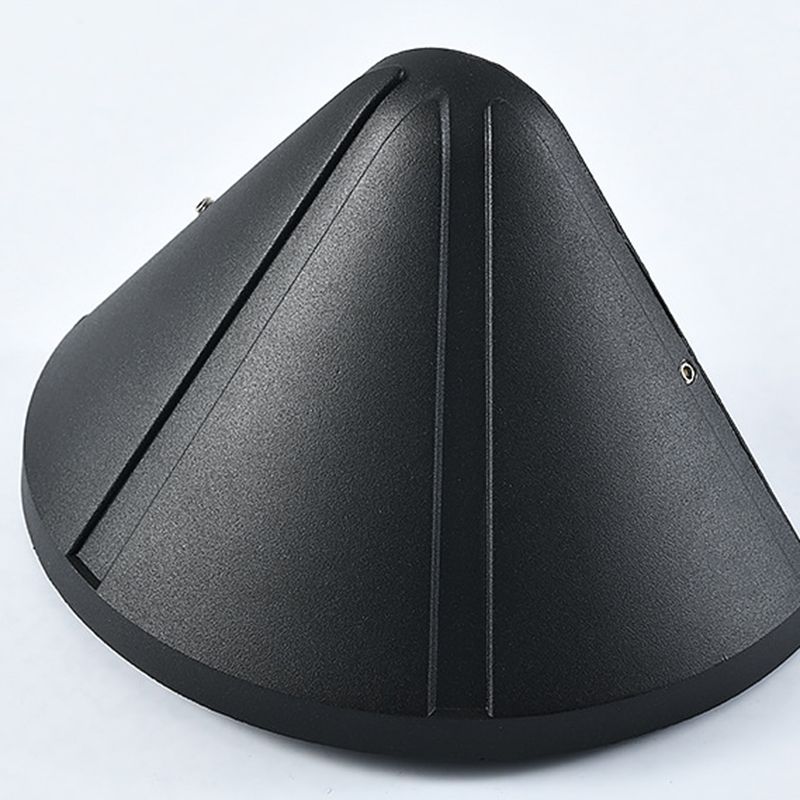Modern Style Triangle Wall Sconce Metal 1 Light Sconces for Outdoor