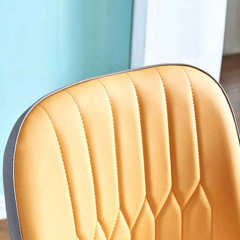 Chaise d'intérieur à base métallique de 18 pouces de large, chaise en cuir Parsons pour restaurant