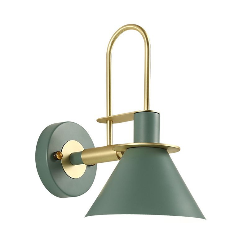 Modern Creative a parete singola creativa lampada da parete cono in ferro laccata per spazi interni