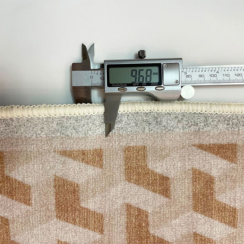 Light Brown Abstract Print Rug Polyester Modern Rug Washable Rug for Living Room