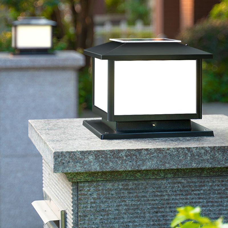 Contemporary Pillar Light Minimalist LED Solar Lighting Fixture for Garden