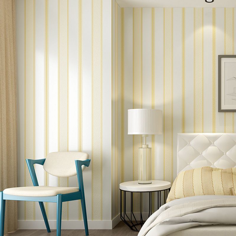 Simplicity Stripe Wallpaper for Dining Room 57.1-sq ft Wall Covering in Soft Color