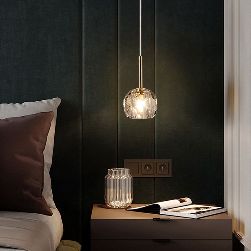 1-Licht-Schlafzimmer Decke Anhänger moderne Messing-Droplampe mit Kugelkristallschatten