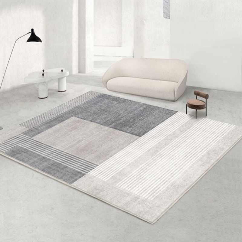 Tapis graphique gris wabi
