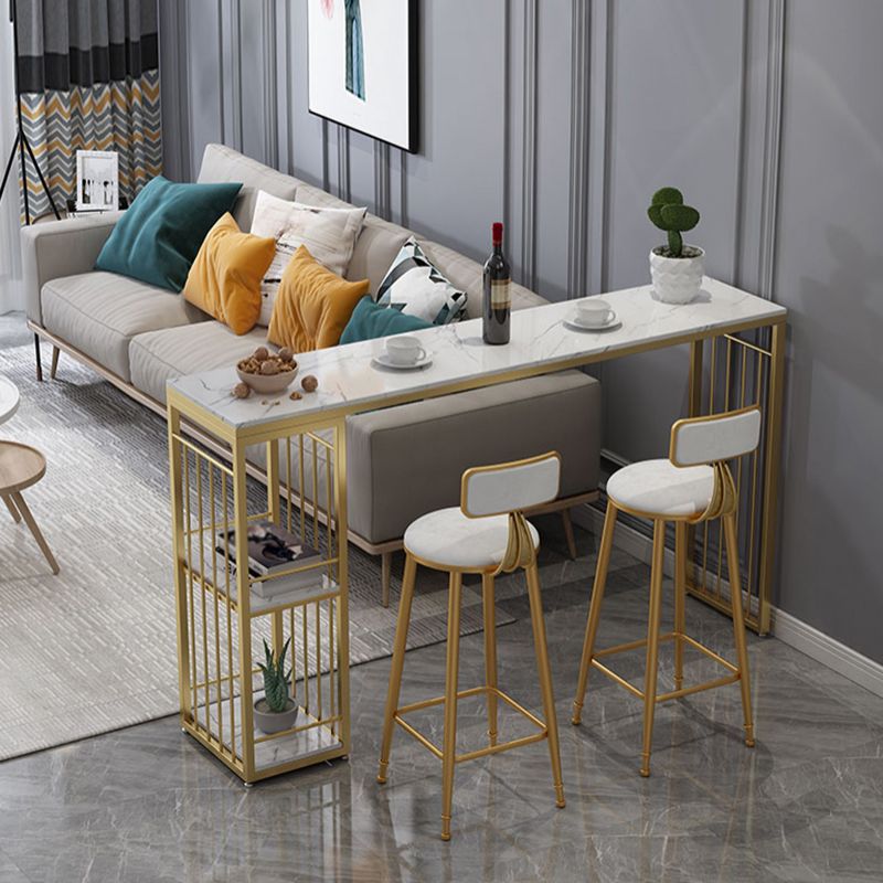 Mesa de barra de pub de piedra de glam rectángulo de oro de oro de hierro de doble pedestal mesa de comedor con 2 estantes