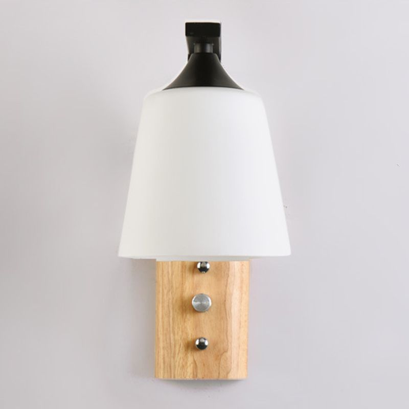 Lámpara de pared de cono de madera en un estilo de pared de hierro forjado moderno de estilo conciso con sombra de vidrio blanco