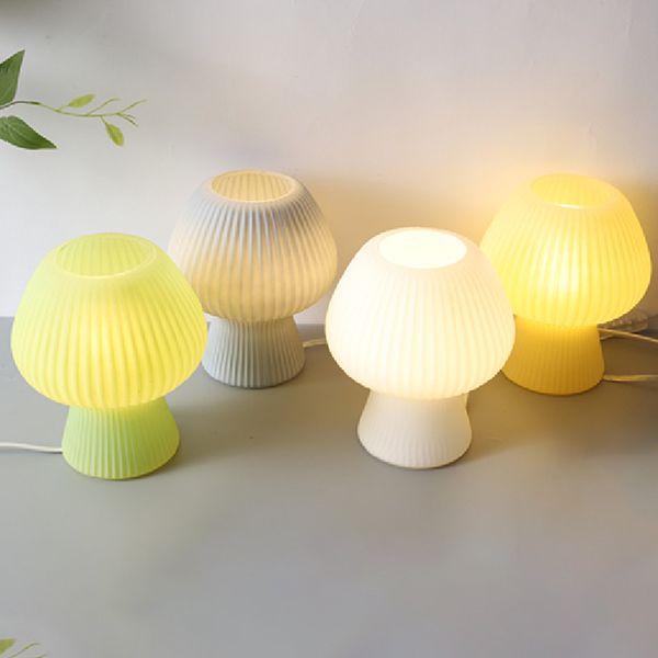 Éclairage de bureau de style moderne Lampe de bureau à teinte en verre coloré pour chambre à coucher