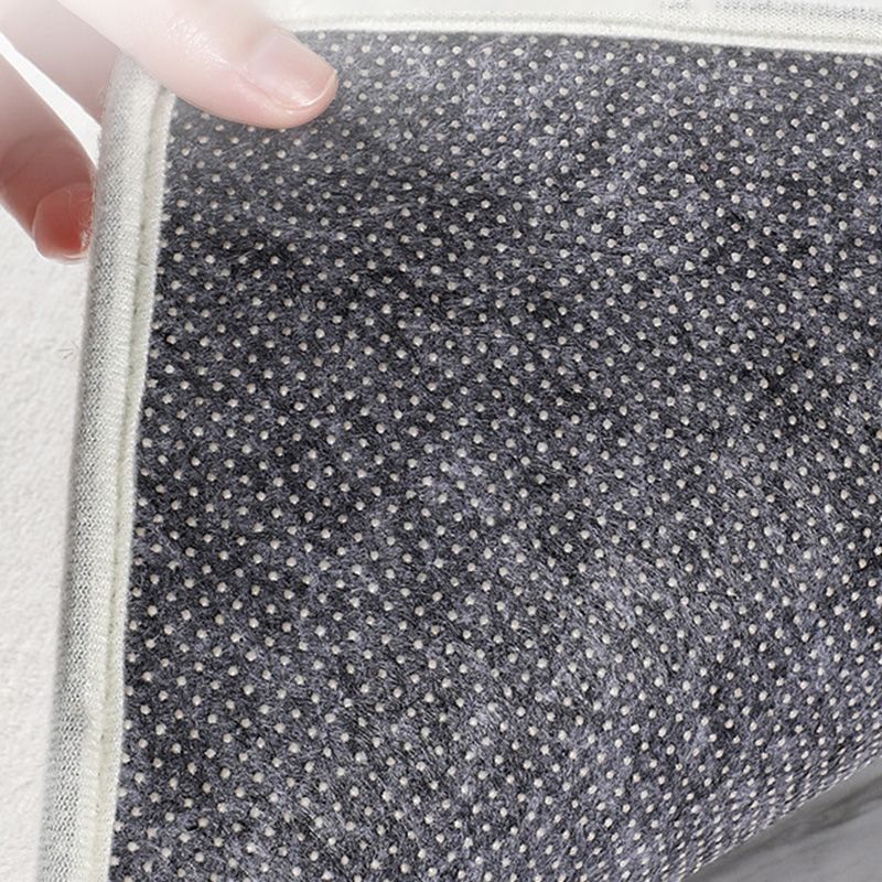 Beige Modern Carpet Polyester Rectangle Carpet Non-Slip Backing Carpet for Home Decor