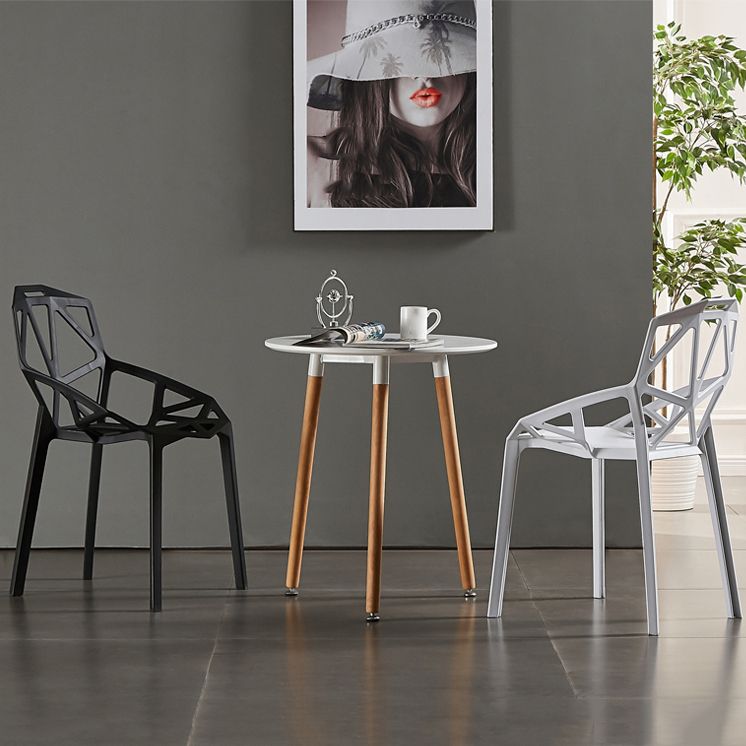 Chaise de salle à manger en plastique contemporaine, finition mate, chaise de salle à manger à dossier croisé