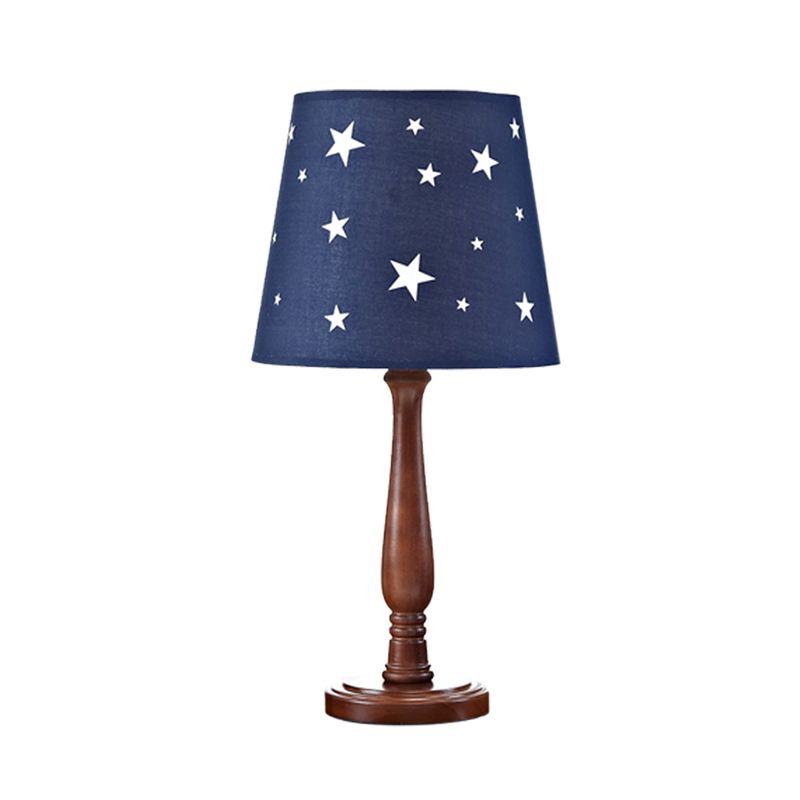 Bleu Barrel Shade Night Table Lampe avec un motif d'étoile Light de lecture en bois de tête unique moderne