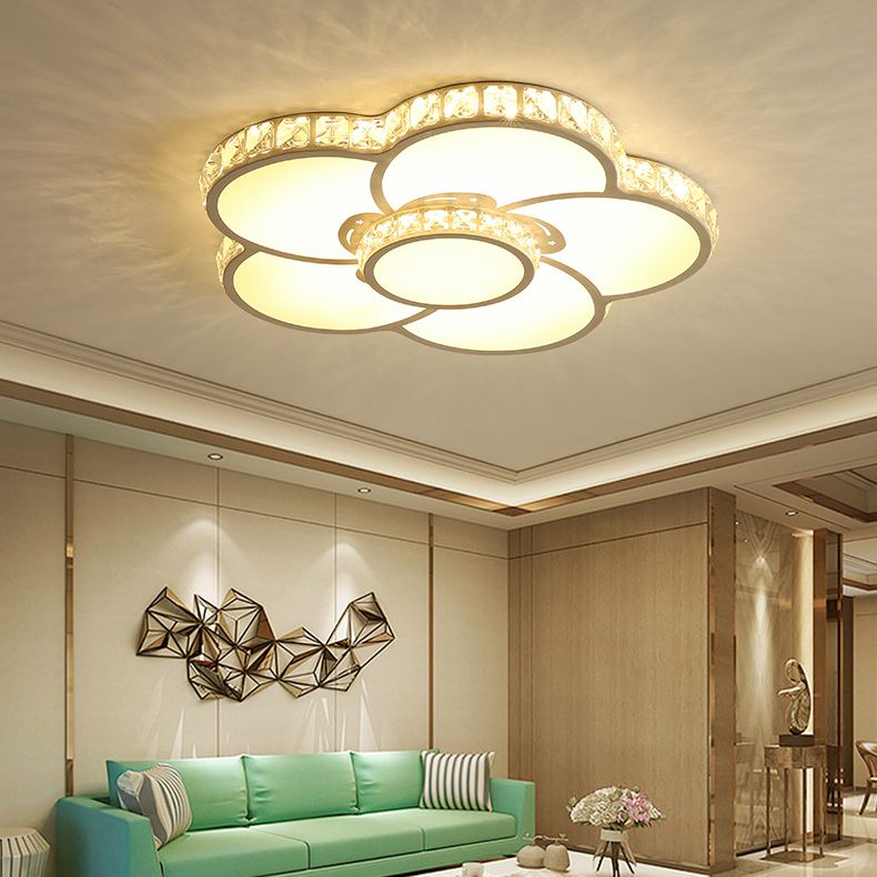 Flower Living Room Flush Mounted Ceiling Light Crystal Modern Flushmount Ceiling Fixture in Chrome