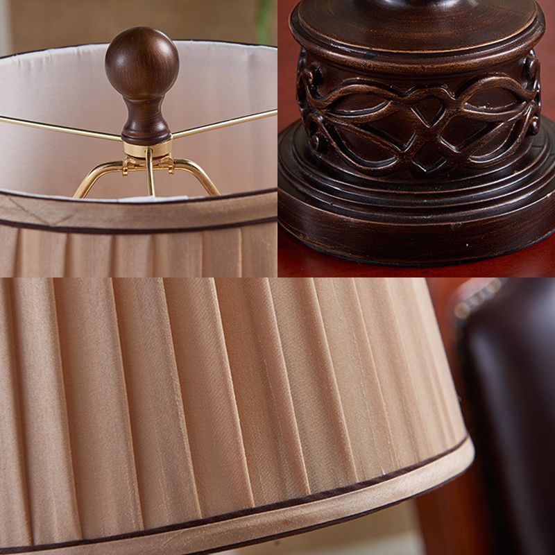 1 lámpara de mesa de luz con tono de tela plisado lámpara de mesita de noche antigua con base de madera marrón