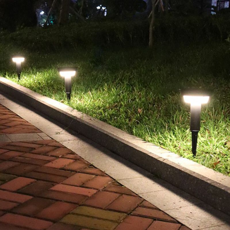 Aluminum Round Solar Pathway Lamp Simplicity Matte Black LED Stake Lamp for Patio