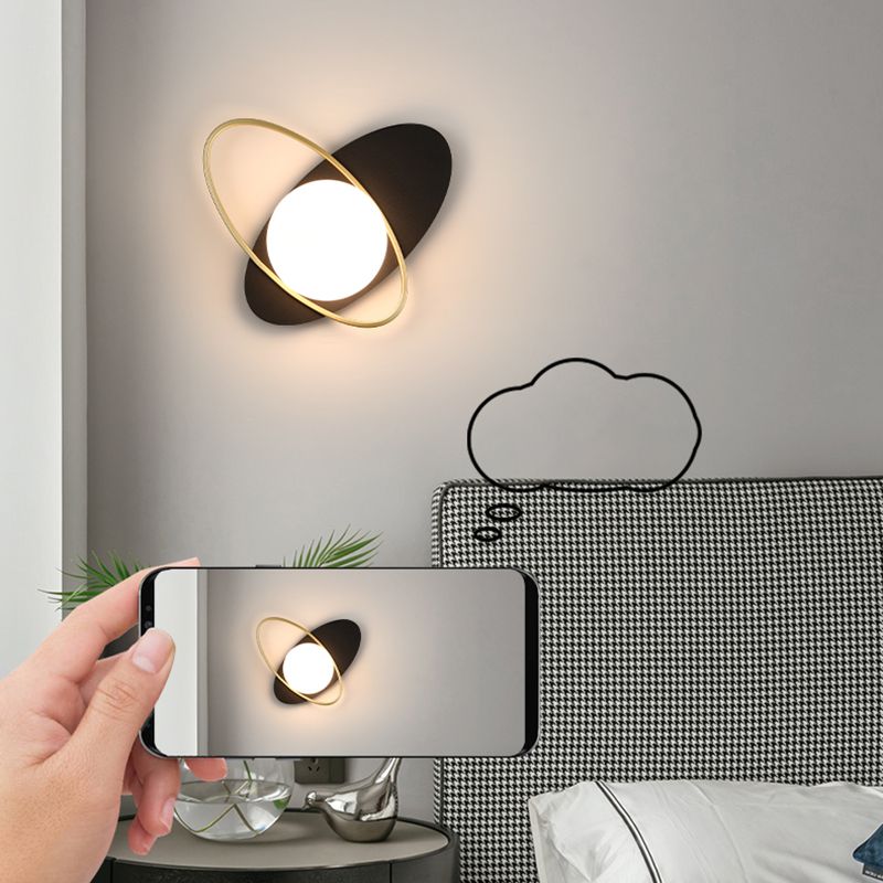Modern Metal Wall Light Globe 1 Light Wall Sconce with Glass for Bedroom