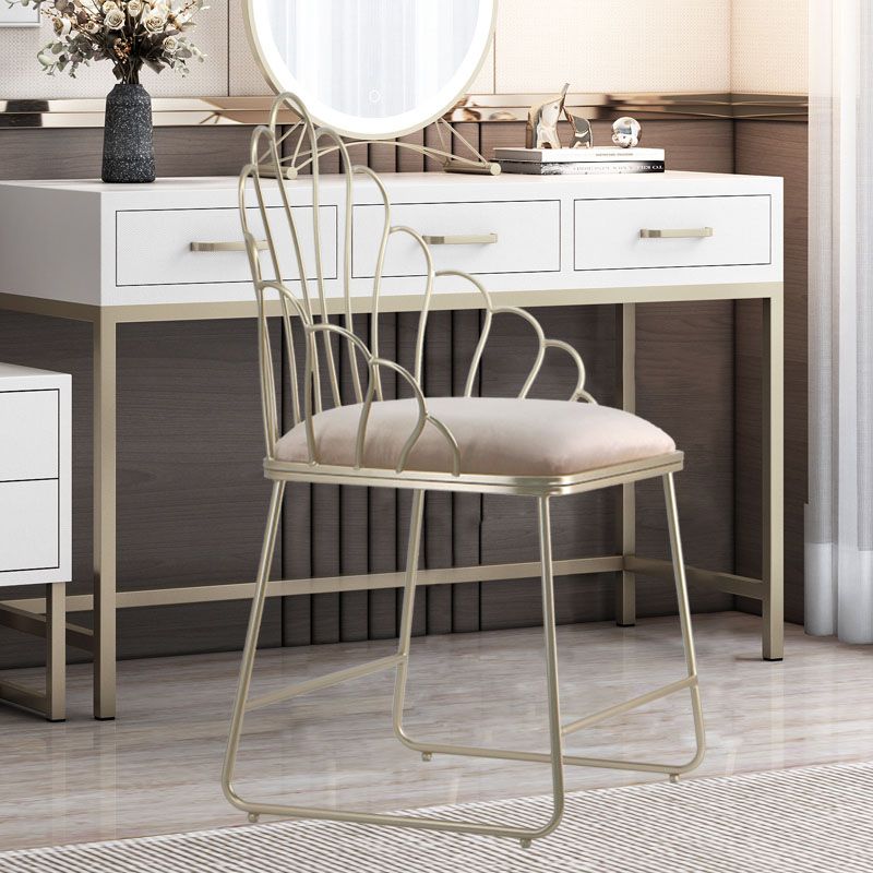 Upholstered Side Chairs Nordic Style Windsor Back Side Chair