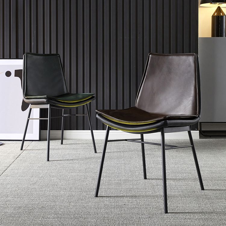 Sillas de comedor de cuero de estilo industrial Sillas laterales sin brazos con respaldo sólido (juego de 2)