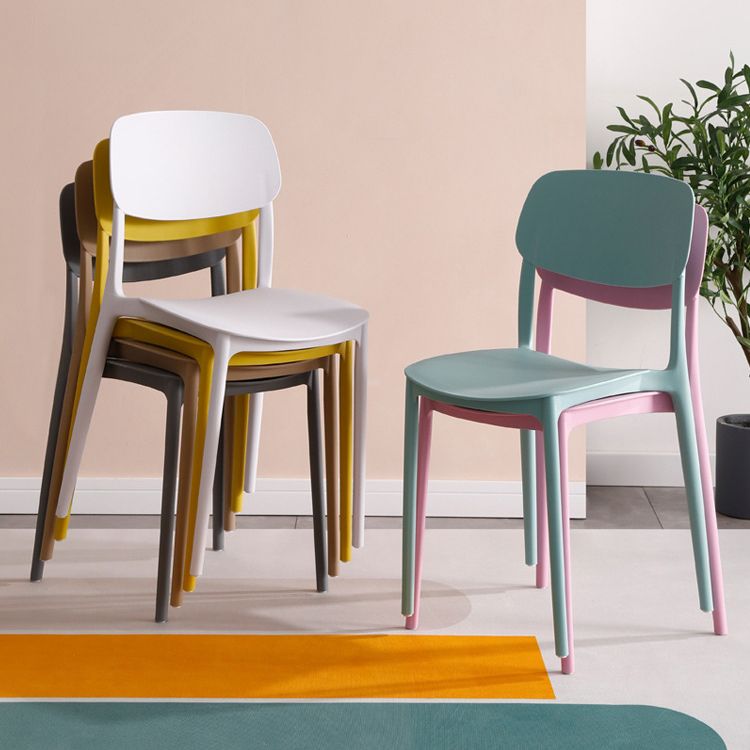 Modern Indoor-Outdoor Plastic Open Back Stackable Dining Side Chair