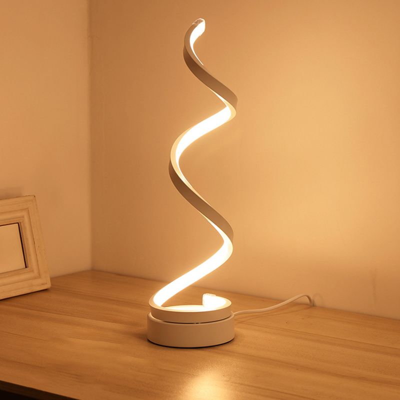 Lampade da tavolo da notte lineari Lampade da tavolo a led Metal 1 Lampade leggera