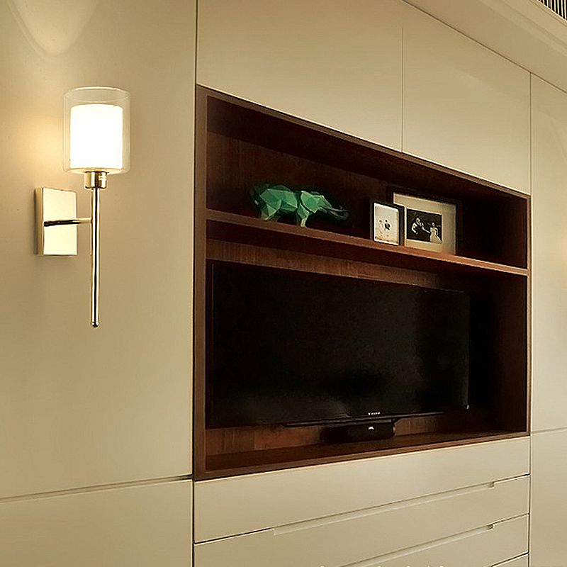 Modernismo a 1 luce Muratura Luce, design della torcia con finitura dorata/cromata, tonalità di vetro a forma di cilindro