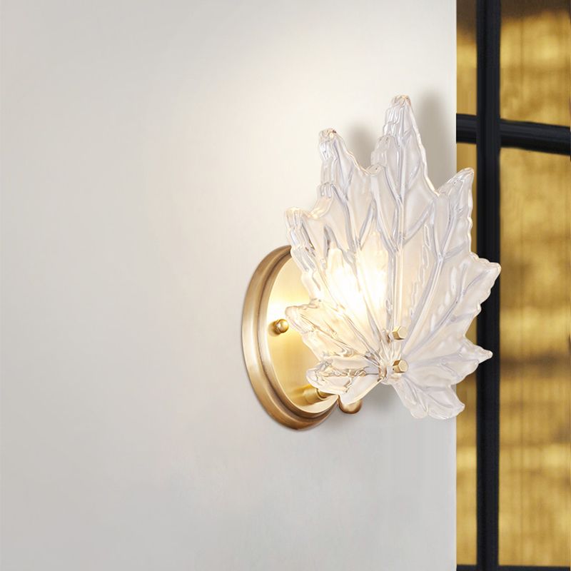 Maple Leaf Bedroom Wall Light Clear Crystal 1 Head Contemporary Wall Sconce Fixture with Round Backplate in Gold