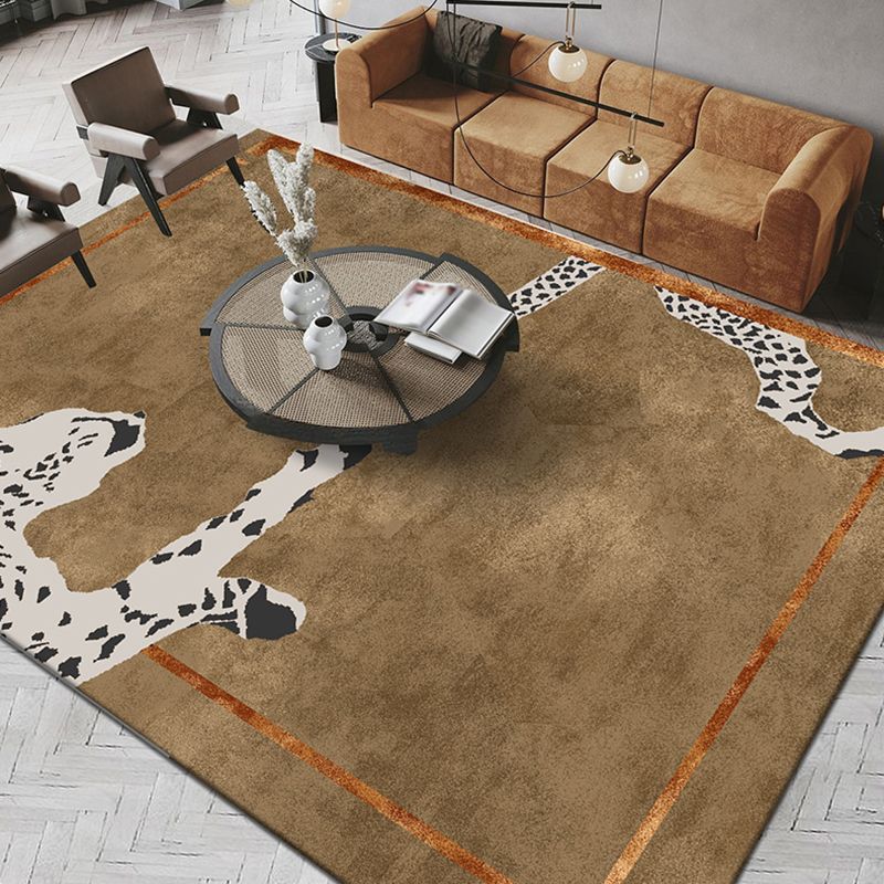 Stylish Modern Area Carpet Brown Polyester Area Rug Leopard Pattern Stain Resistant Rug for Bedroom