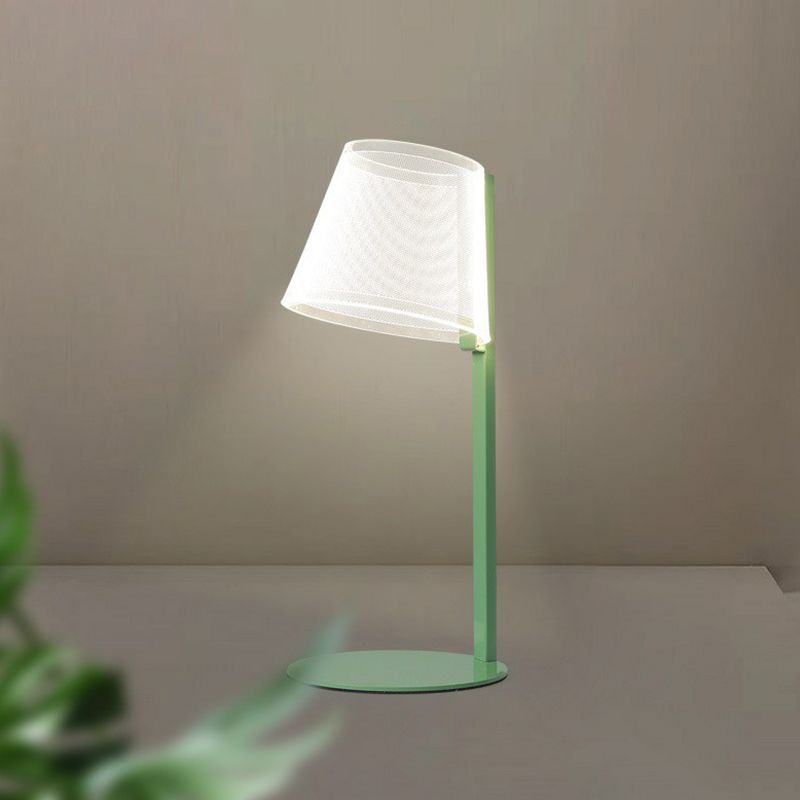 Lampada da tavolo con paralume affusolato Macaron acrilico per bambini camera da letto LED comodino idee di illuminazione
