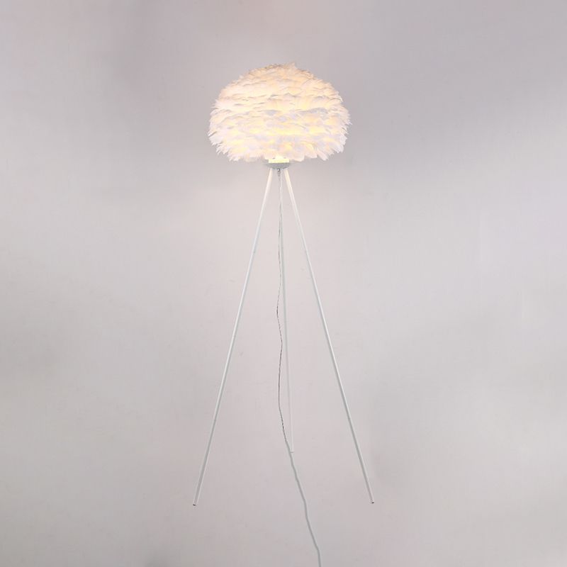 Dome Feather vloerlamp Minimalistisch enkel grijs/wit/roze vloerlicht met zwart/wit/gouden statief voor slaapkamer