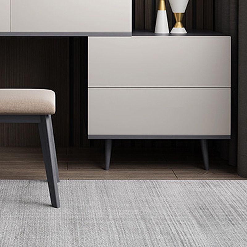 Modern Style White Wood-based Material Countertop Black Base with 4 Drawer Dresser