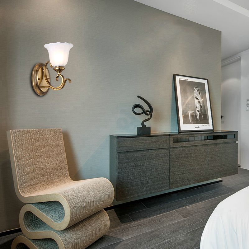 1 head Opal Glass Wall Lighting tradizionale stile oro oro Finitura petalo corridoio Funzione da parete
