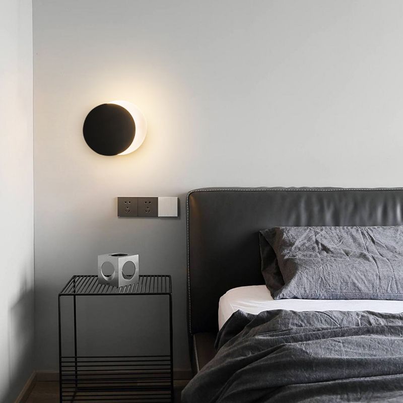 Contemporary Wall Sconce Circle Sconce Lighting in Black for Bedroom