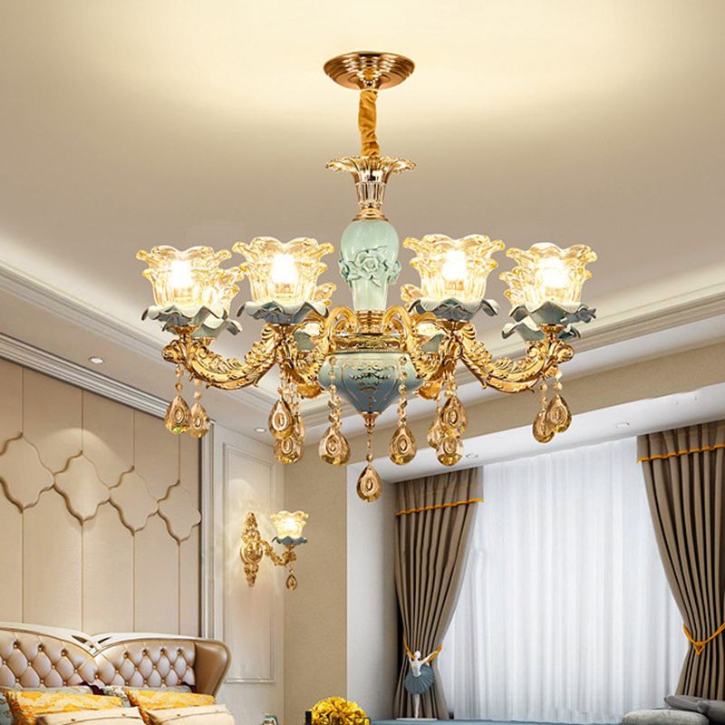 Éclair de plafond du salon évasé