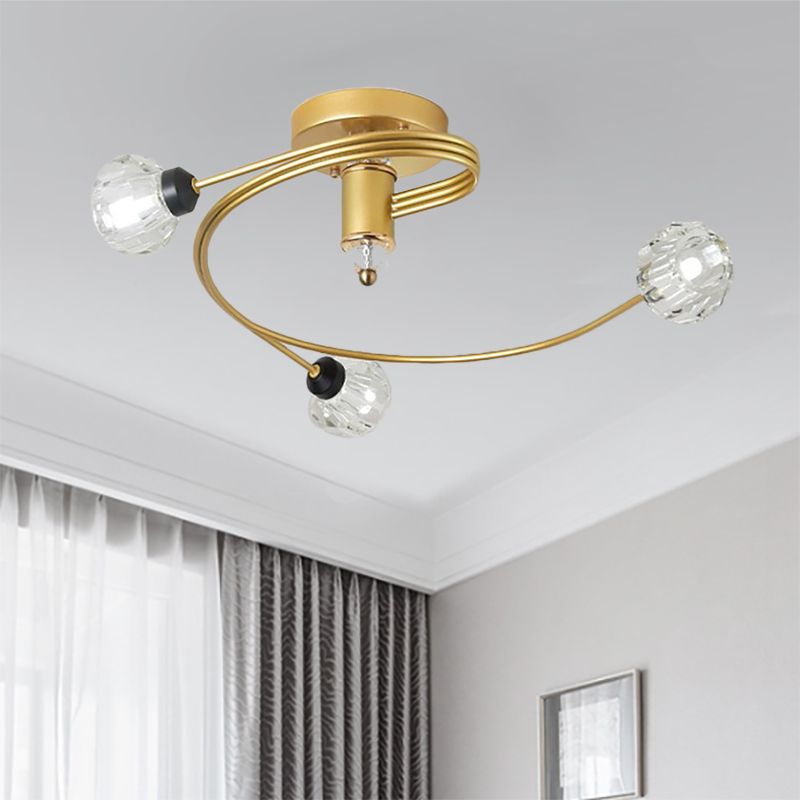Gold Spiral Semi Flush Lighting Nordic 3/5 Lichter Deckeneinbau mit Orb Klar/Milch/Weiß Glasschirm