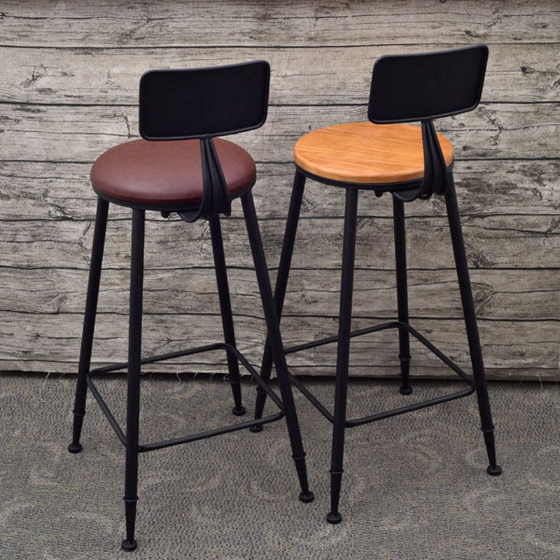 Tavolo da bar in ferro nero industriale in legno naturale top rotondo tavolo da bistrot interno con piedistallo