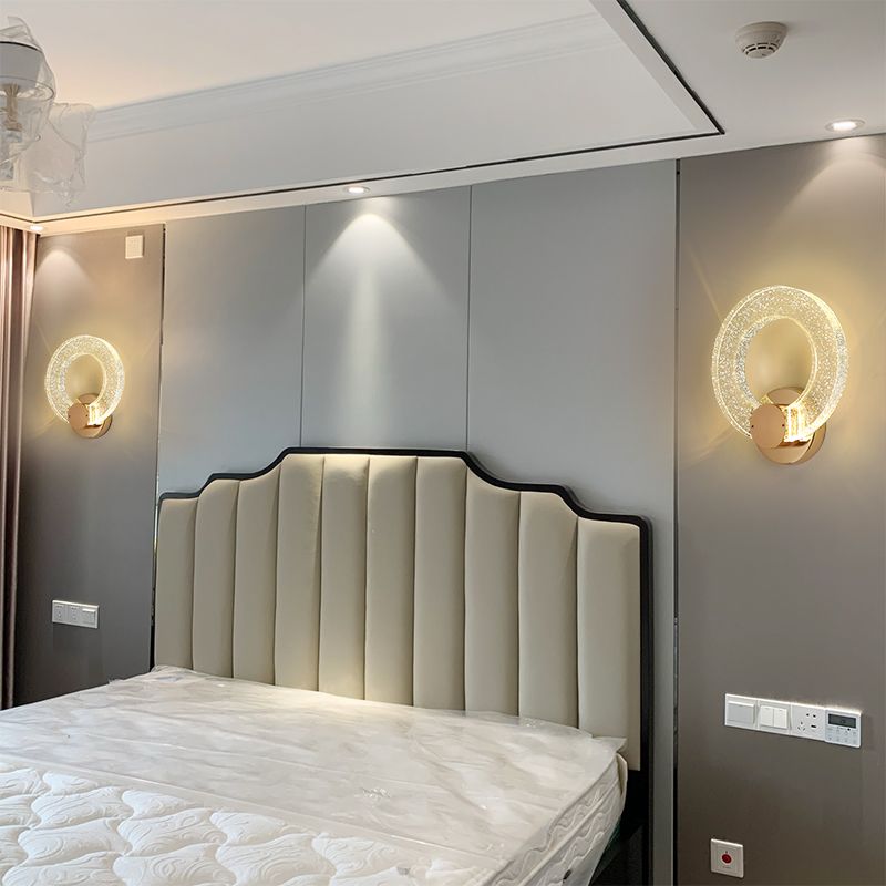 Round Shape Crystal Wall Light Modern Style 1 Light Wall Mount Light in Gold