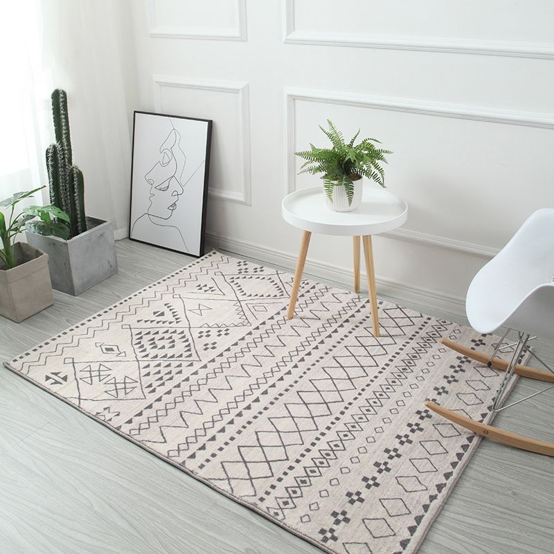 Multi Color Modern Rug Polypropylene Southwestern Print Indoor Rug Non-Slip Backing Pet Friendly Area Carpet for Living Room