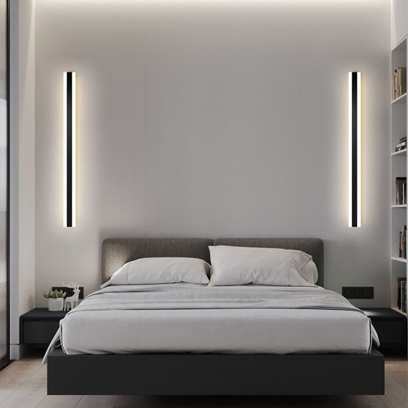 Linear Shape Metal Wall Lighting Modern Style 1 Light Wall Mounted Light Fixture in Black